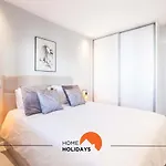 #087 1br Vale Mangude Bright & Apartamento